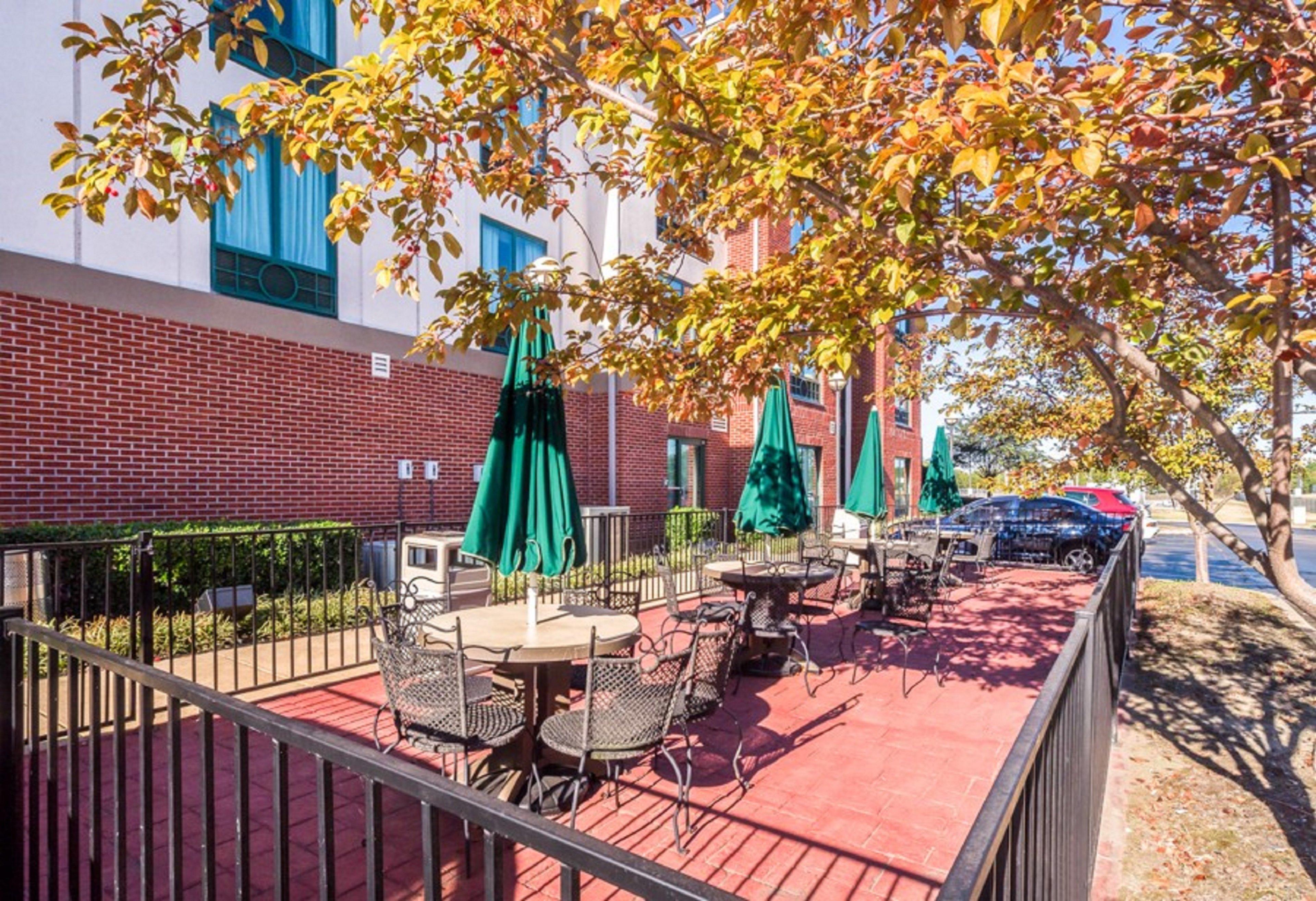 Holiday Inn Express Hotel & Suites Memphis Southwind By Ihg Germantown Eksteriør bilde